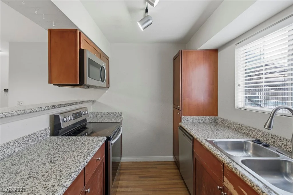 2750 Durango, Las Vegas, NV 89117