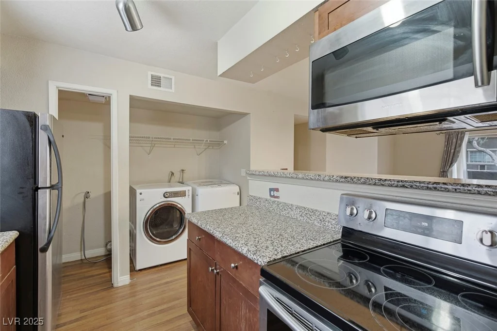 2750 Durango, Las Vegas, NV 89117