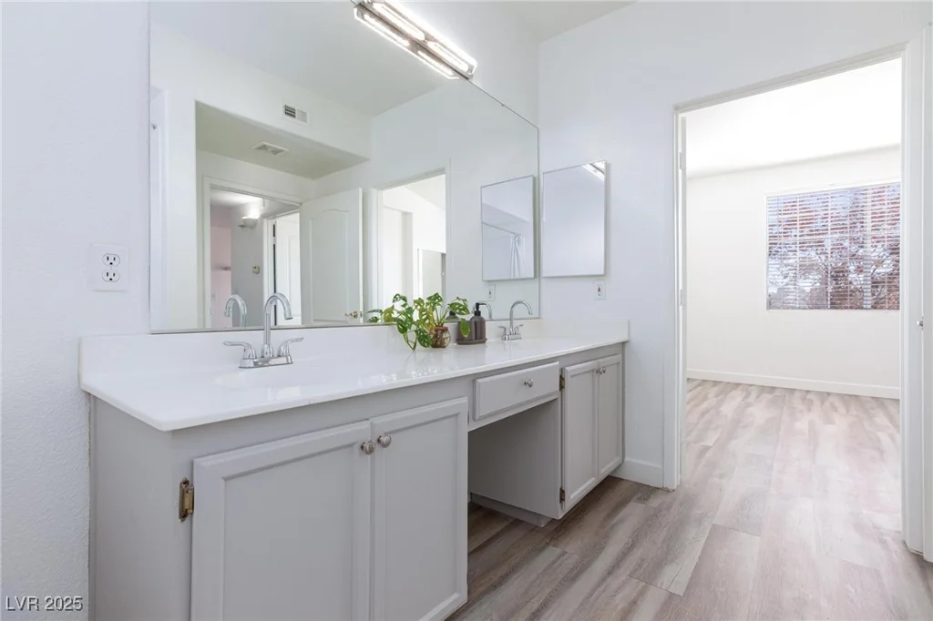 7701 Himalayas, Las Vegas, NV 89128