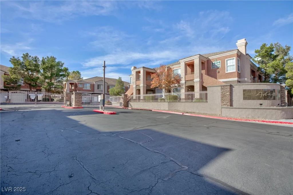 7701 Himalayas, Las Vegas, NV 89128