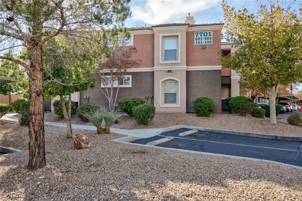 7701 Himalayas, Las Vegas, NV 89128