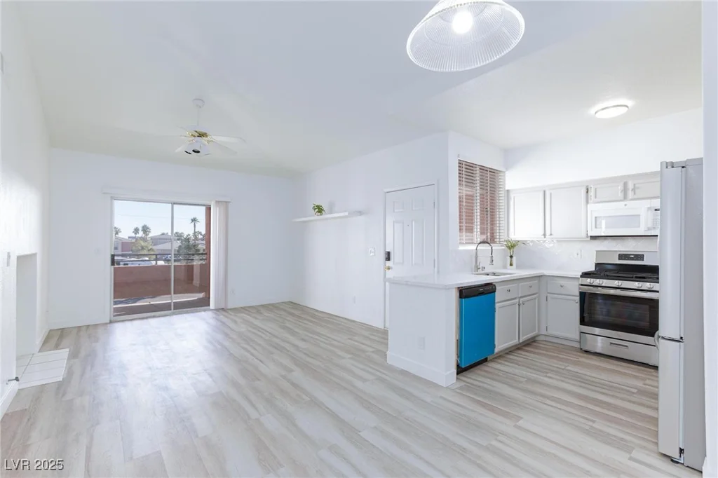 7701 Himalayas, Las Vegas, NV 89128