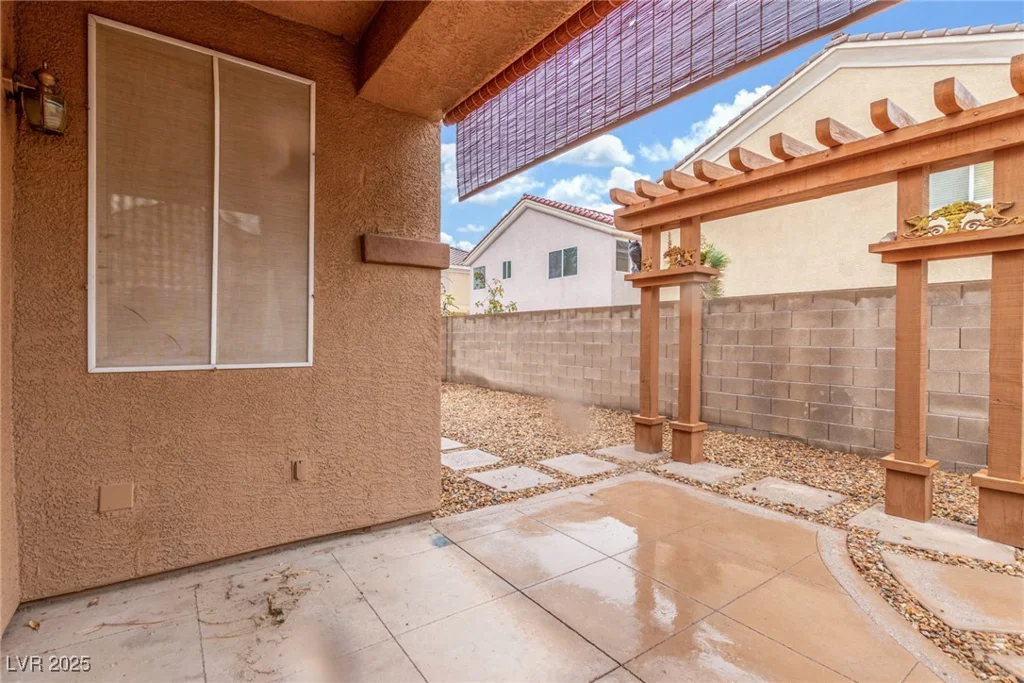 6623 Dapple Gray, Las Vegas, NV 89148