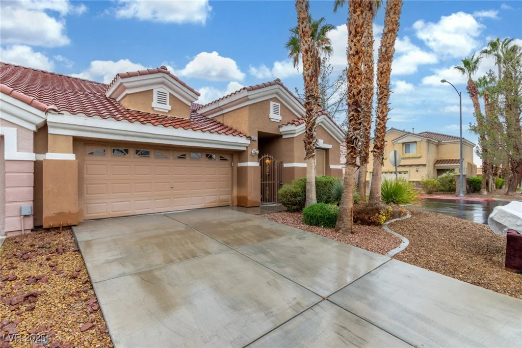 6623 Dapple Gray, Las Vegas, NV 89148