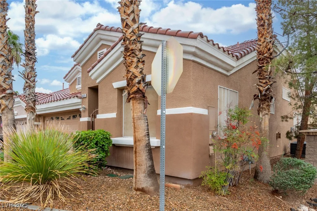 6623 Dapple Gray, Las Vegas, NV 89148