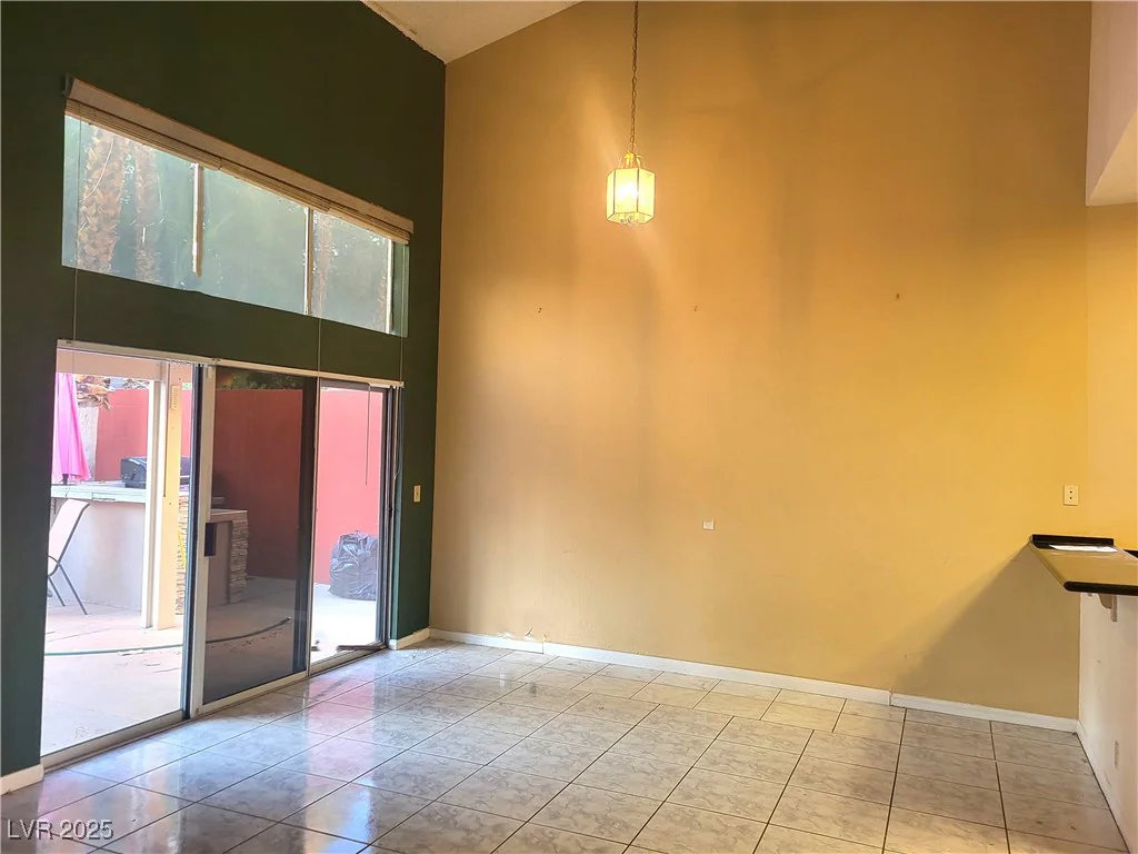 2729 Beachside, Las Vegas, NV 89117