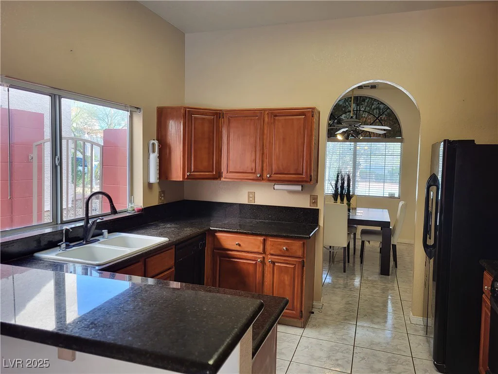 2729 Beachside, Las Vegas, NV 89117