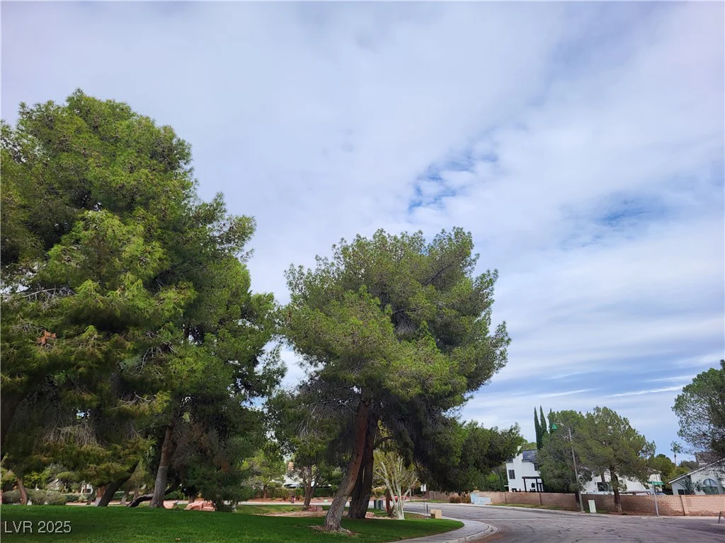 2729 Beachside, Las Vegas, NV 89117