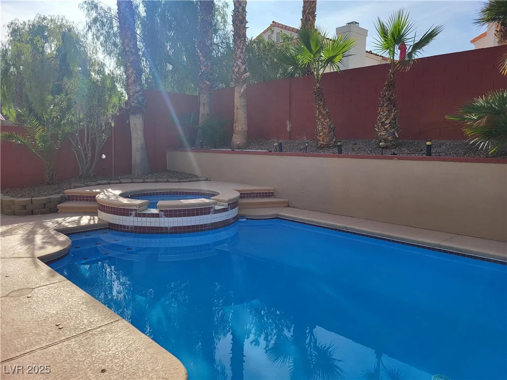 2729 Beachside, Las Vegas, NV 89117