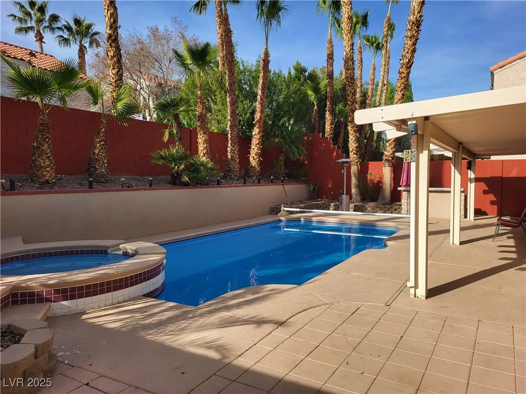 2729 Beachside, Las Vegas, NV 89117