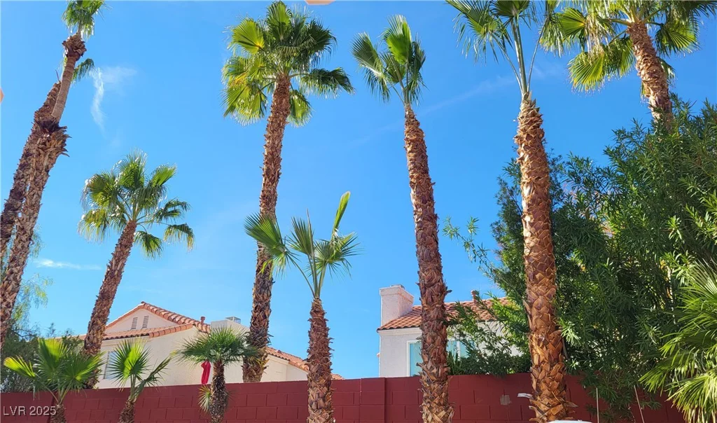 2729 Beachside, Las Vegas, NV 89117