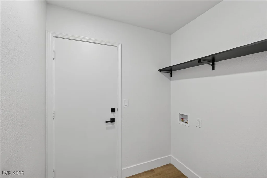 205 Derwent, Las Vegas, NV 89144