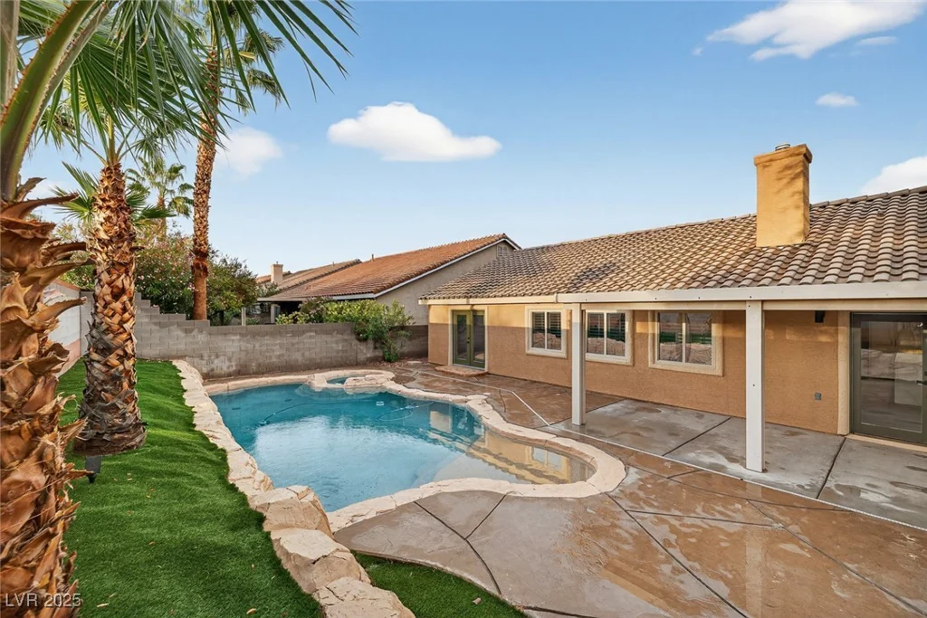 205 Derwent, Las Vegas, NV 89144