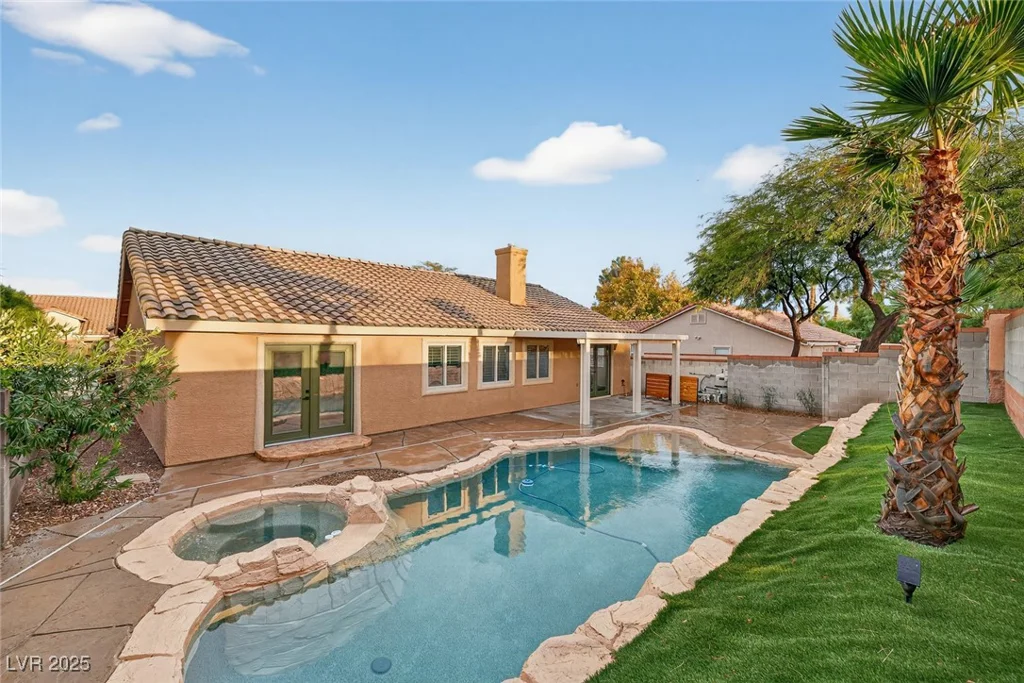 205 Derwent, Las Vegas, NV 89144
