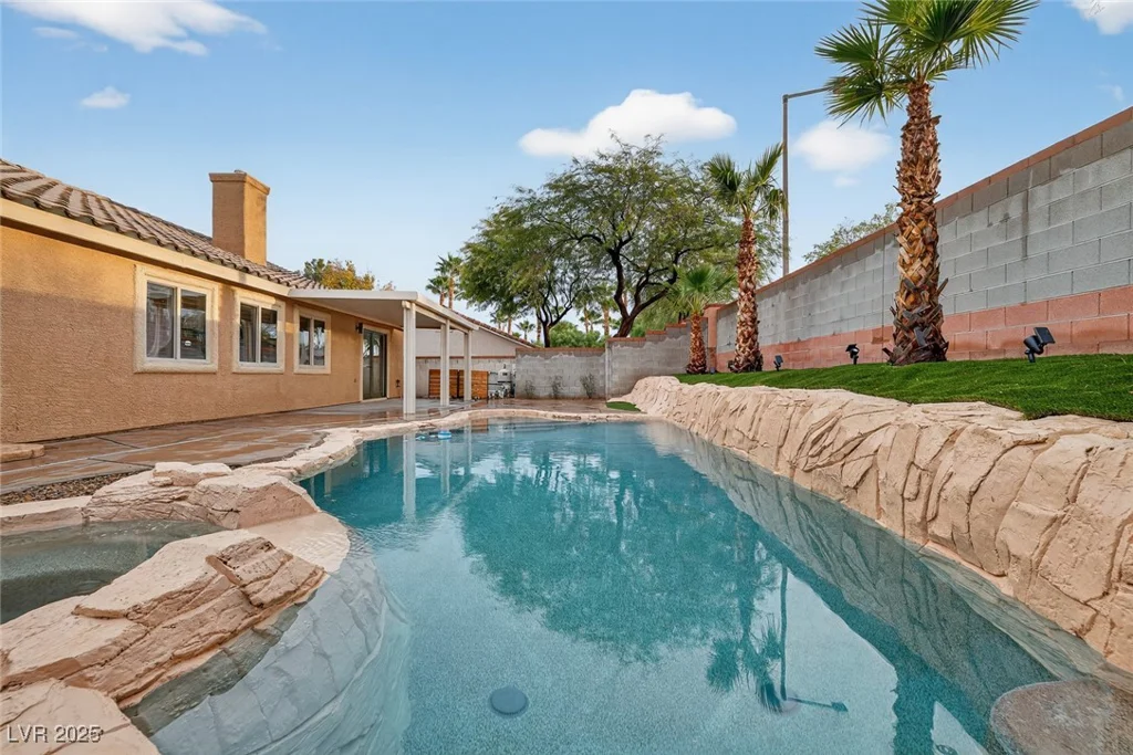 205 Derwent, Las Vegas, NV 89144