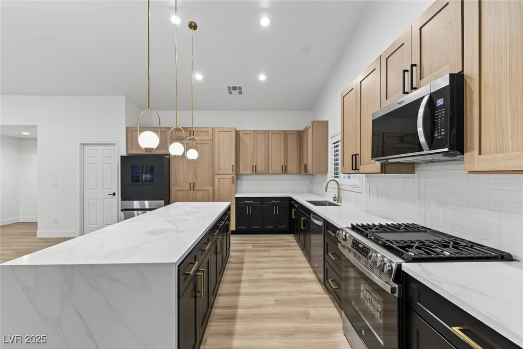 205 Derwent, Las Vegas, NV 89144