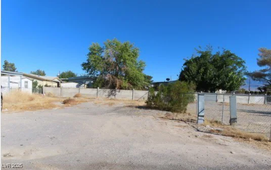 30 Russell, Pahrump, NV 89048