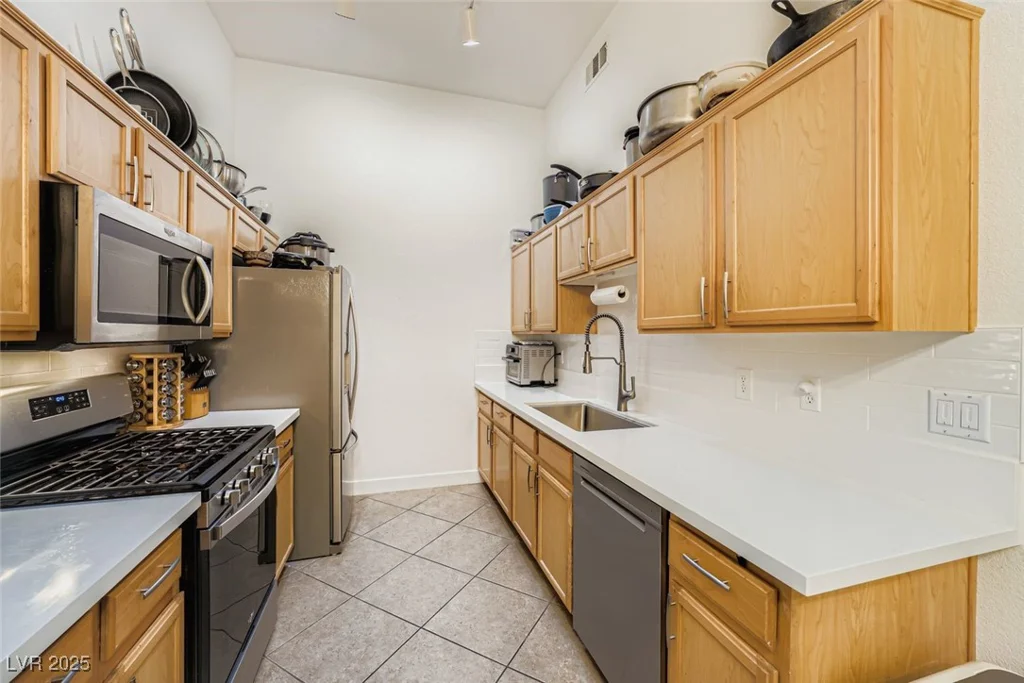 3350 Cactus Shadow, Las Vegas, NV 89129
