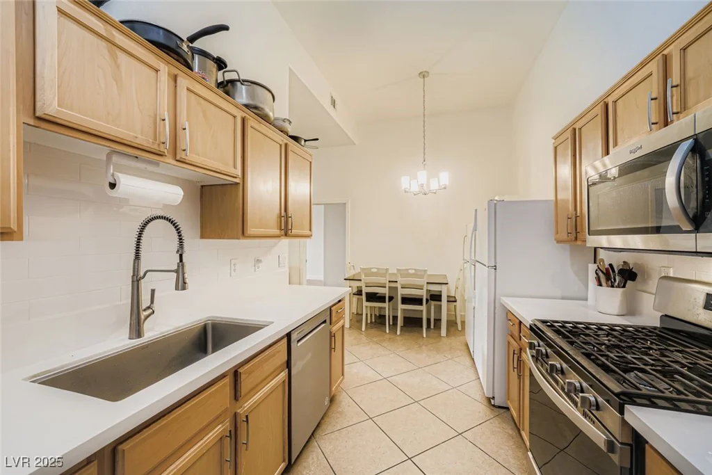 3350 Cactus Shadow, Las Vegas, NV 89129