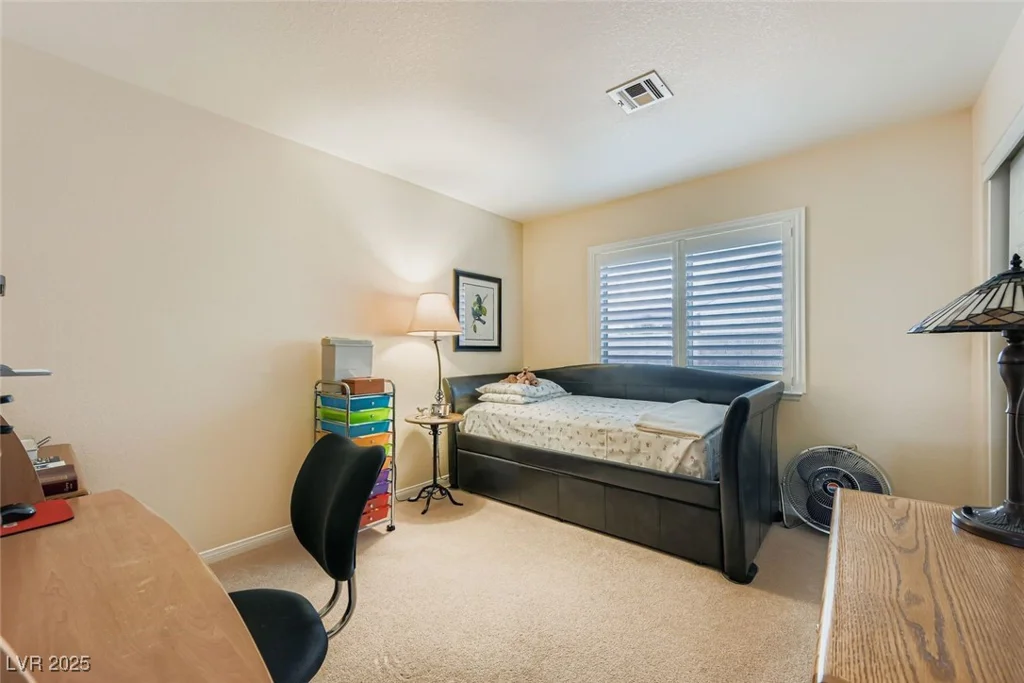 7801 Safari, Las Vegas, NV 89129