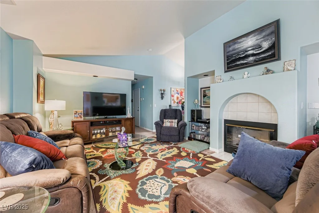 7801 Safari, Las Vegas, NV 89129