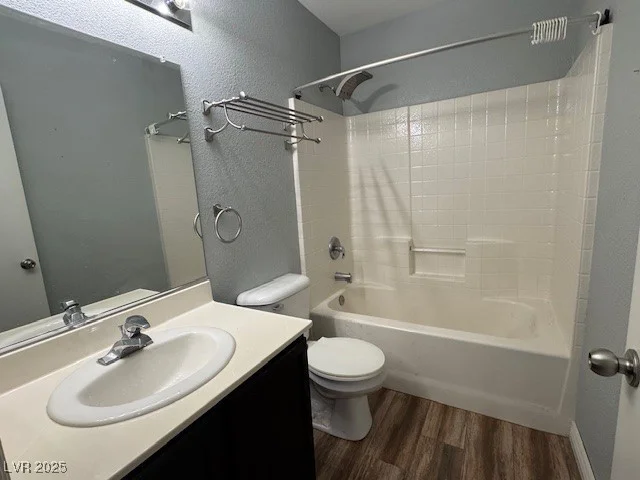 10000 Clear Crystal, Las Vegas, NV 89183