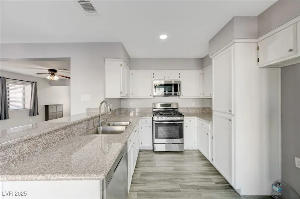 2046 Waverly, Henderson, NV 89014