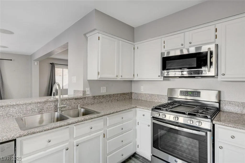 2046 Waverly, Henderson, NV 89014
