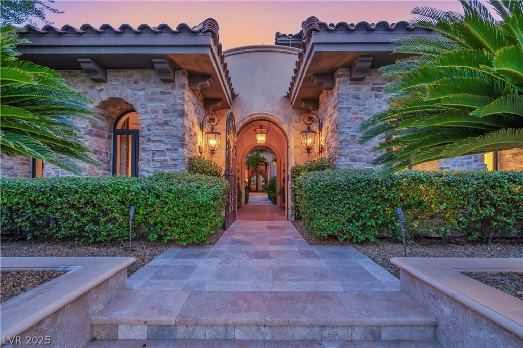 1793 Anelli, Henderson, NV 89012