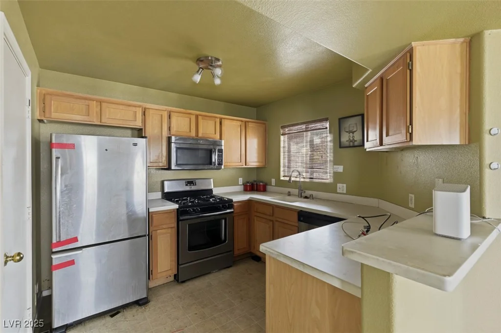 4555 Sahara, Las Vegas, NV 89104