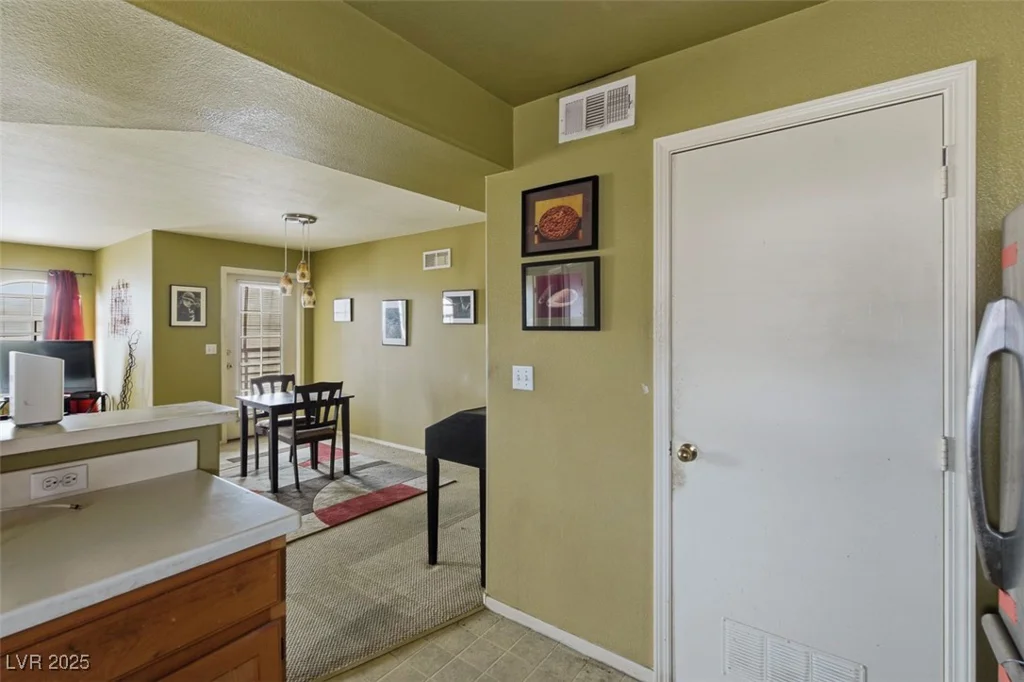 4555 Sahara, Las Vegas, NV 89104