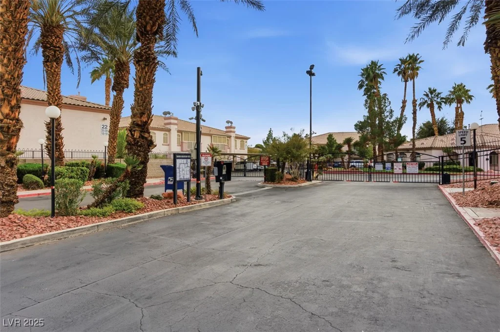 4555 Sahara, Las Vegas, NV 89104