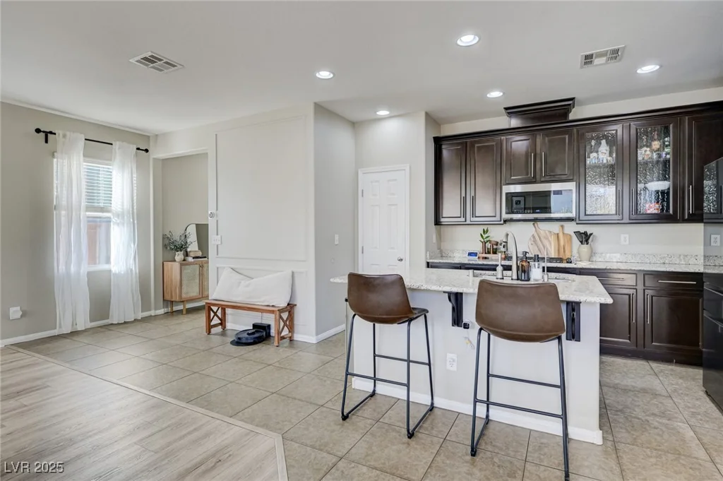 7497 Glimmering Sun, Las Vegas, NV 89178
