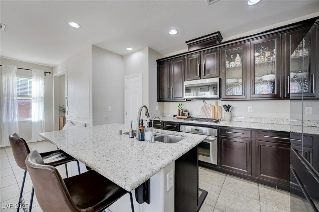 7497 Glimmering Sun, Las Vegas, NV 89178
