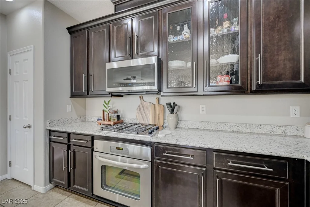 7497 Glimmering Sun, Las Vegas, NV 89178