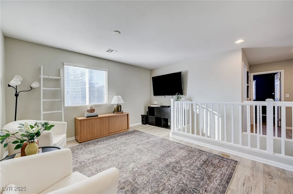 7497 Glimmering Sun, Las Vegas, NV 89178