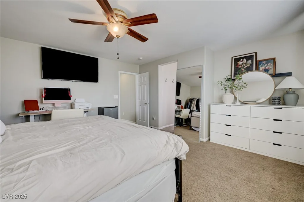 7497 Glimmering Sun, Las Vegas, NV 89178
