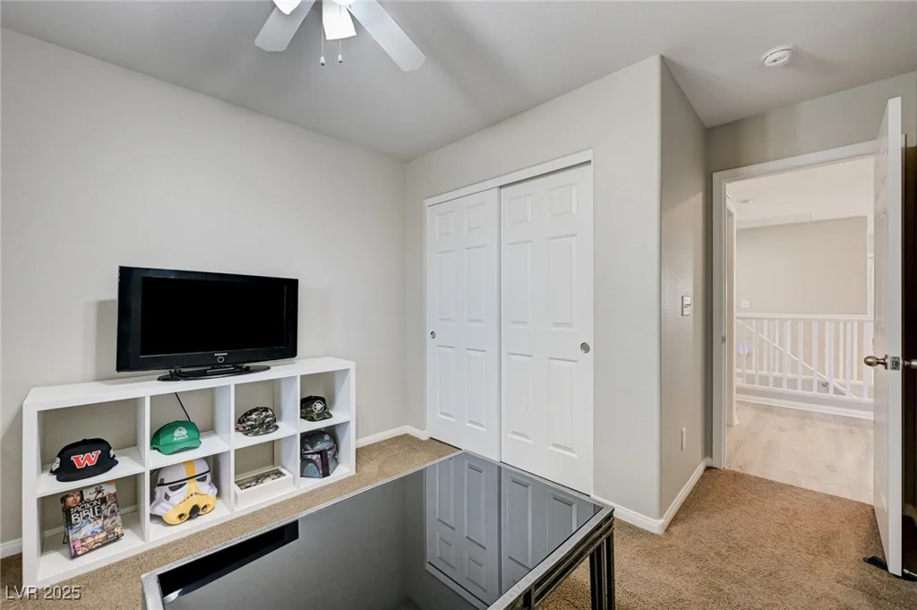 7497 Glimmering Sun, Las Vegas, NV 89178