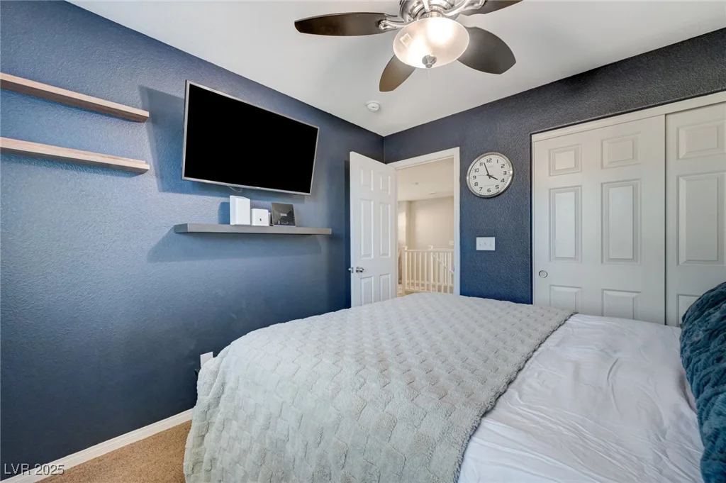 7497 Glimmering Sun, Las Vegas, NV 89178