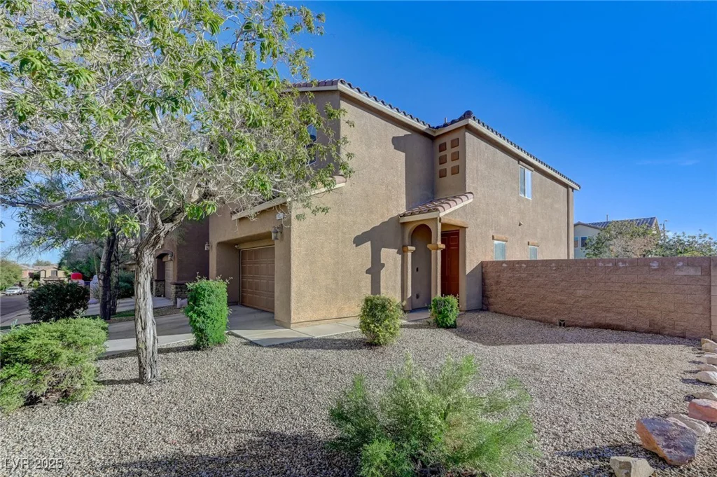 7497 Glimmering Sun, Las Vegas, NV 89178