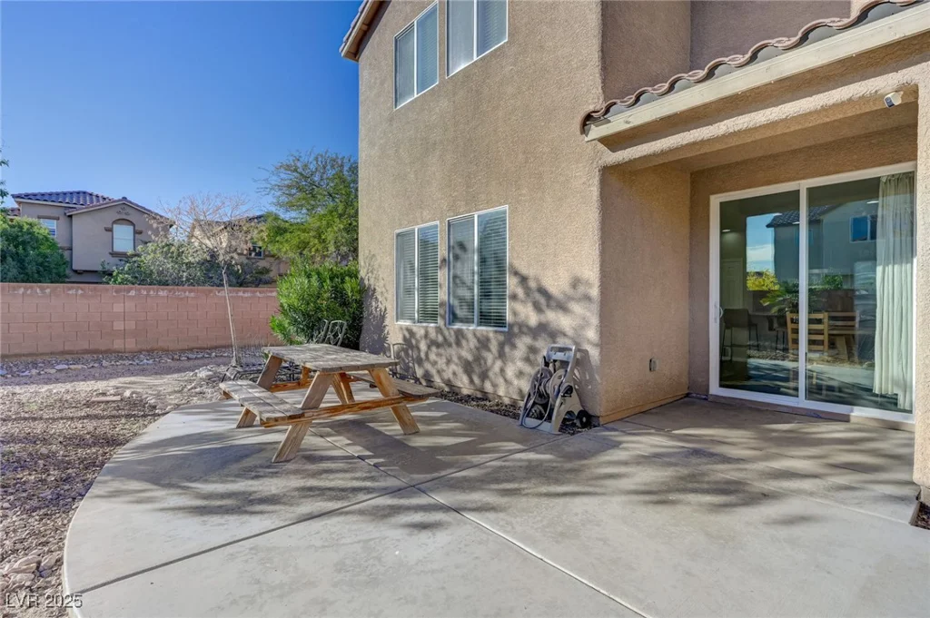 7497 Glimmering Sun, Las Vegas, NV 89178