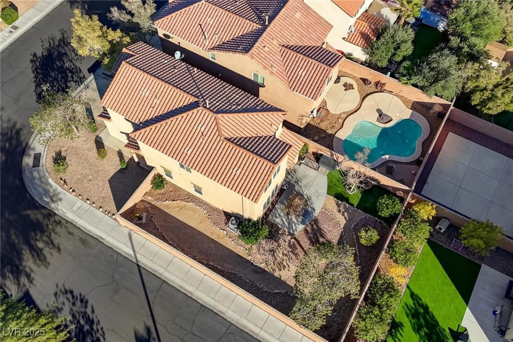 7497 Glimmering Sun, Las Vegas, NV 89178