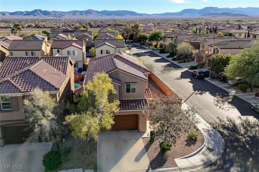 7497 Glimmering Sun, Las Vegas, NV 89178