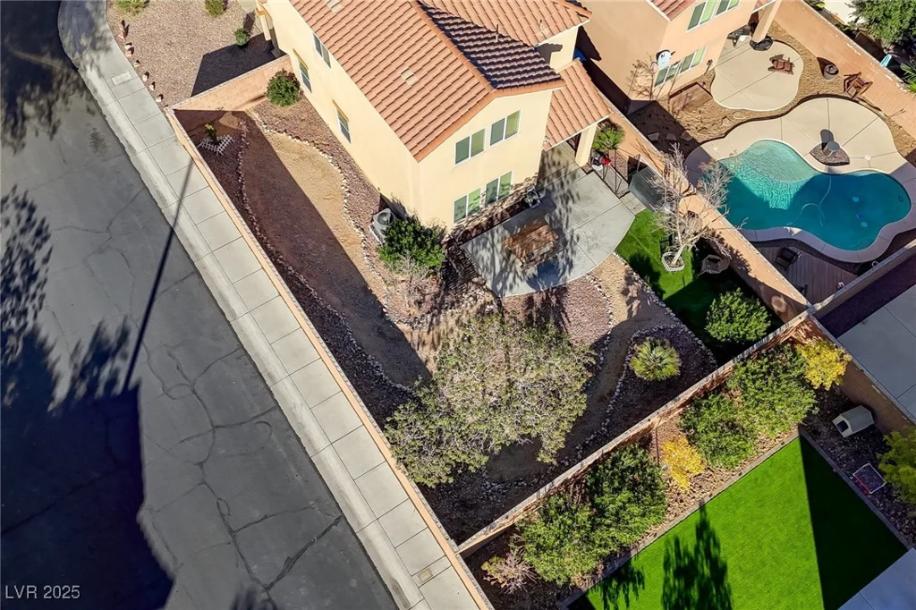 7497 Glimmering Sun, Las Vegas, NV 89178