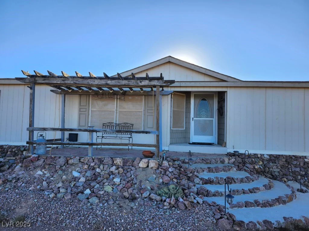 955 Hobson, Searchlight, NV 89046