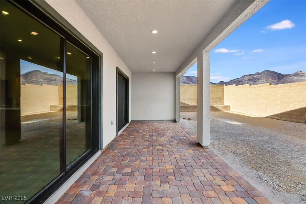 12218 Elderwood, Las Vegas, NV 89138