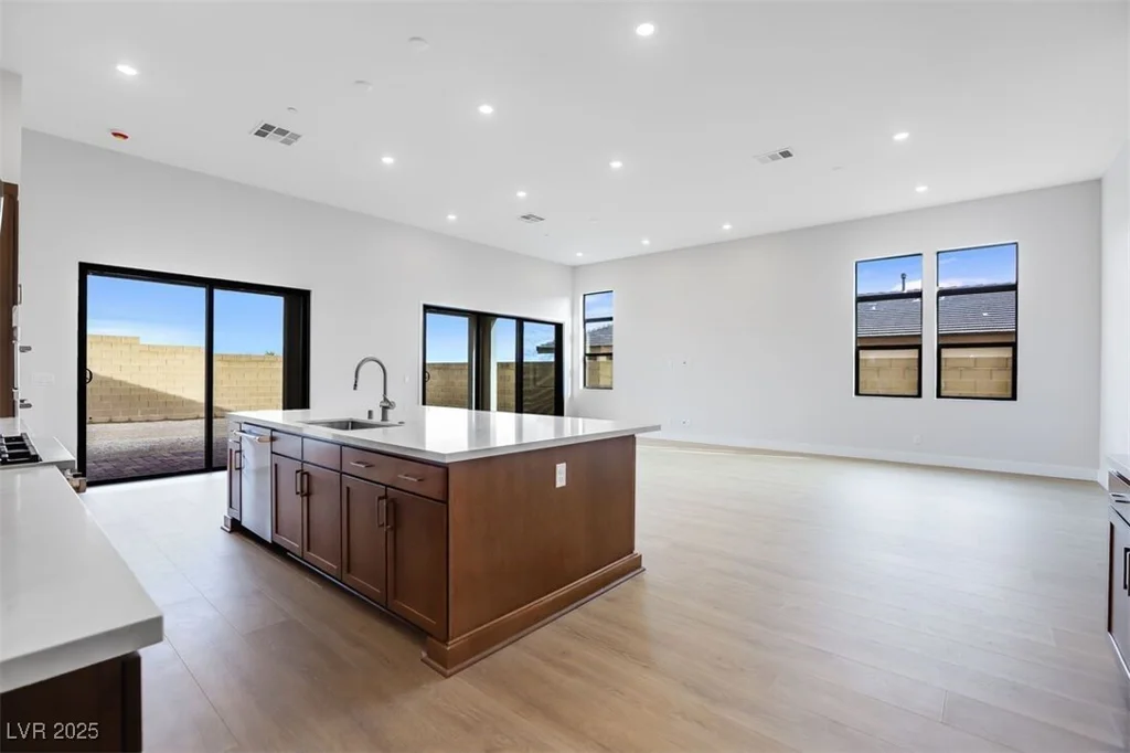 12218 Elderwood, Las Vegas, NV 89138
