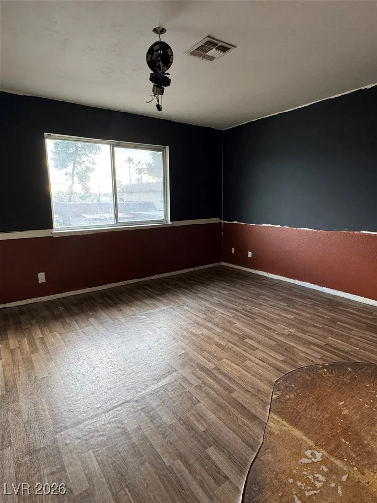 6120 Meadowhaven, Las Vegas, NV 89103