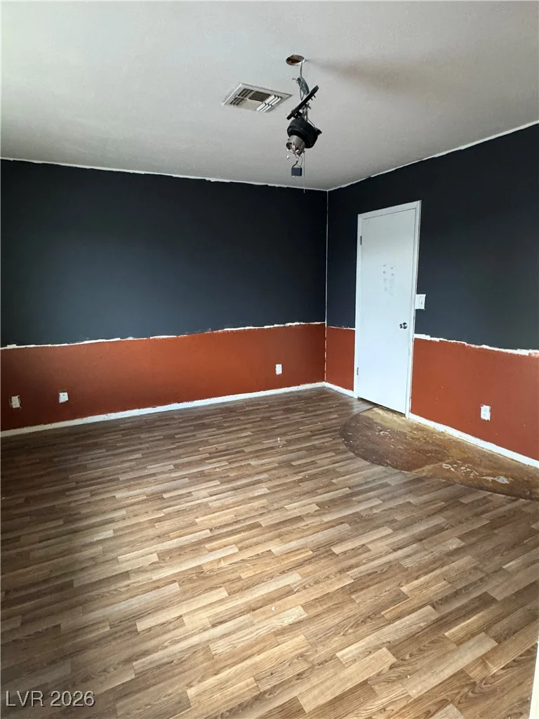 6120 Meadowhaven, Las Vegas, NV 89103