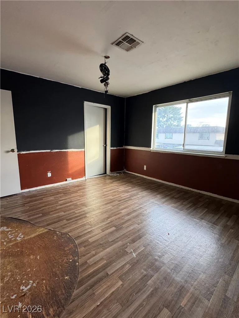 6120 Meadowhaven, Las Vegas, NV 89103